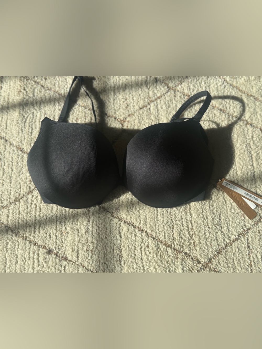 NWT SKIMS Ultimate Push-Up Plunge Bra Onyx Black 38D Padded Lift Bra